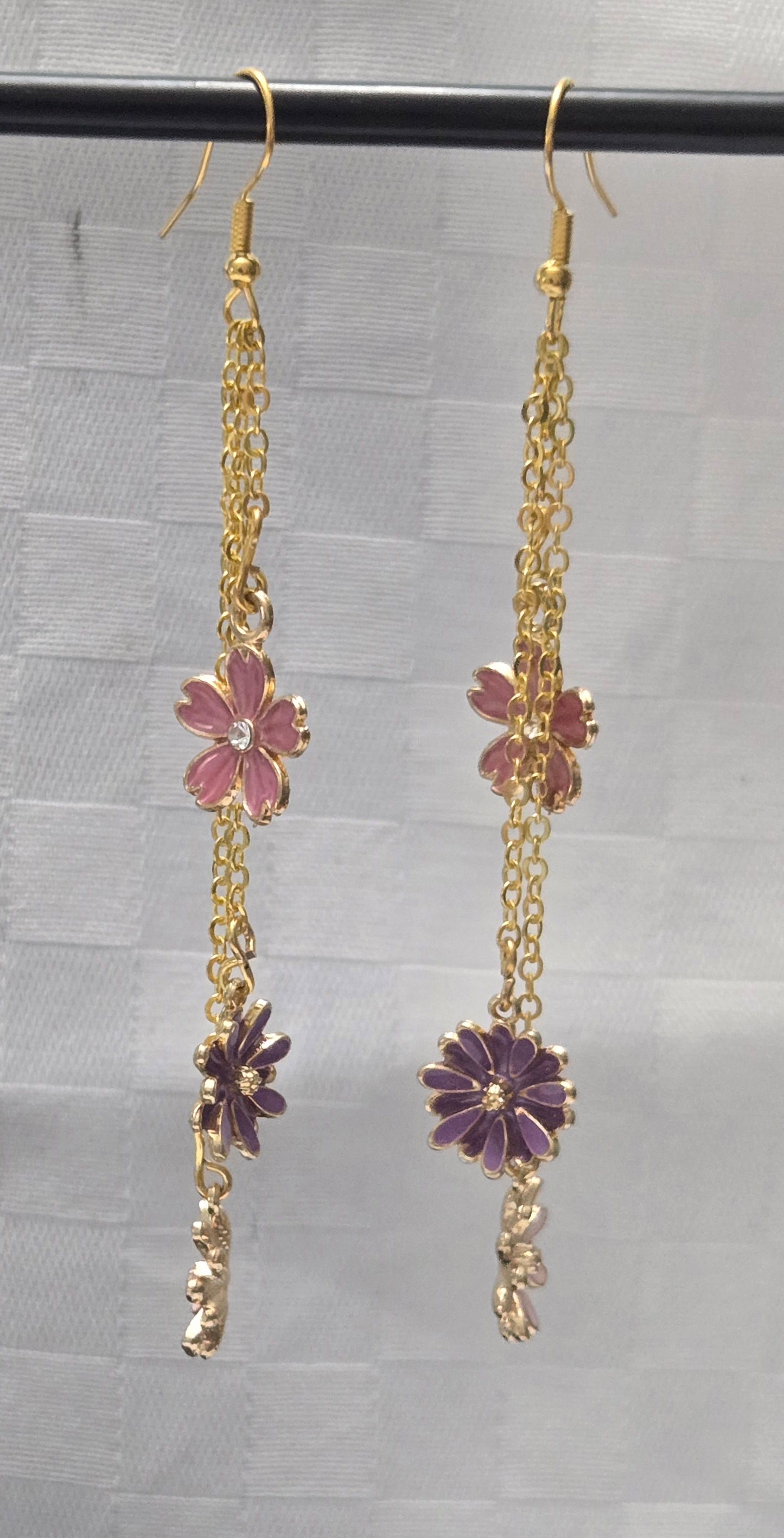 Dangling Flower Earring