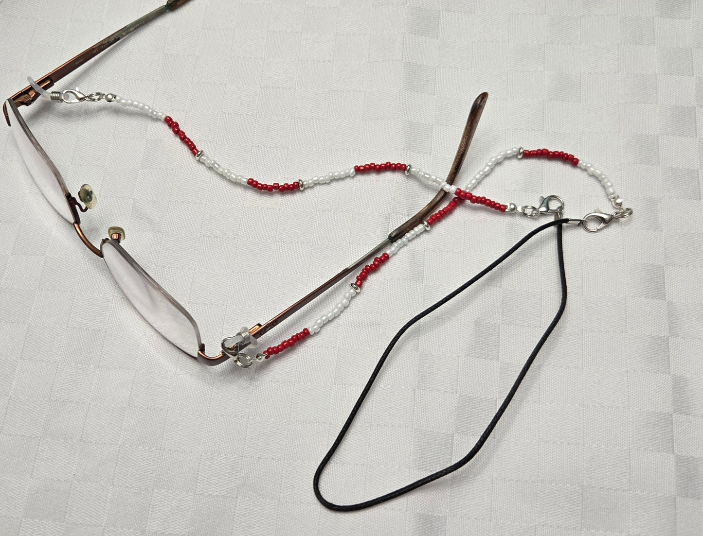 Red and White Eyeglass Keeper