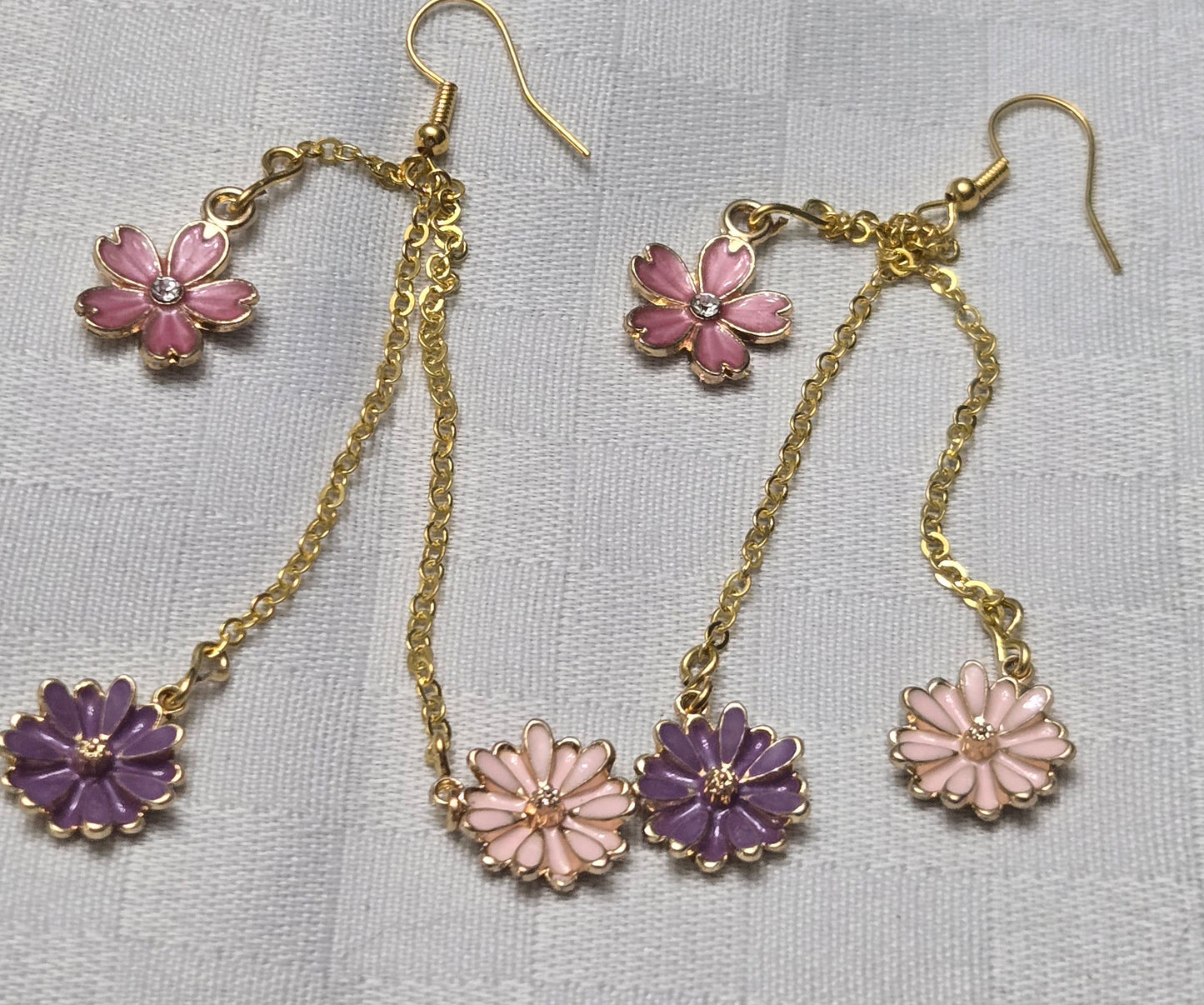 Dangling Flower Earring